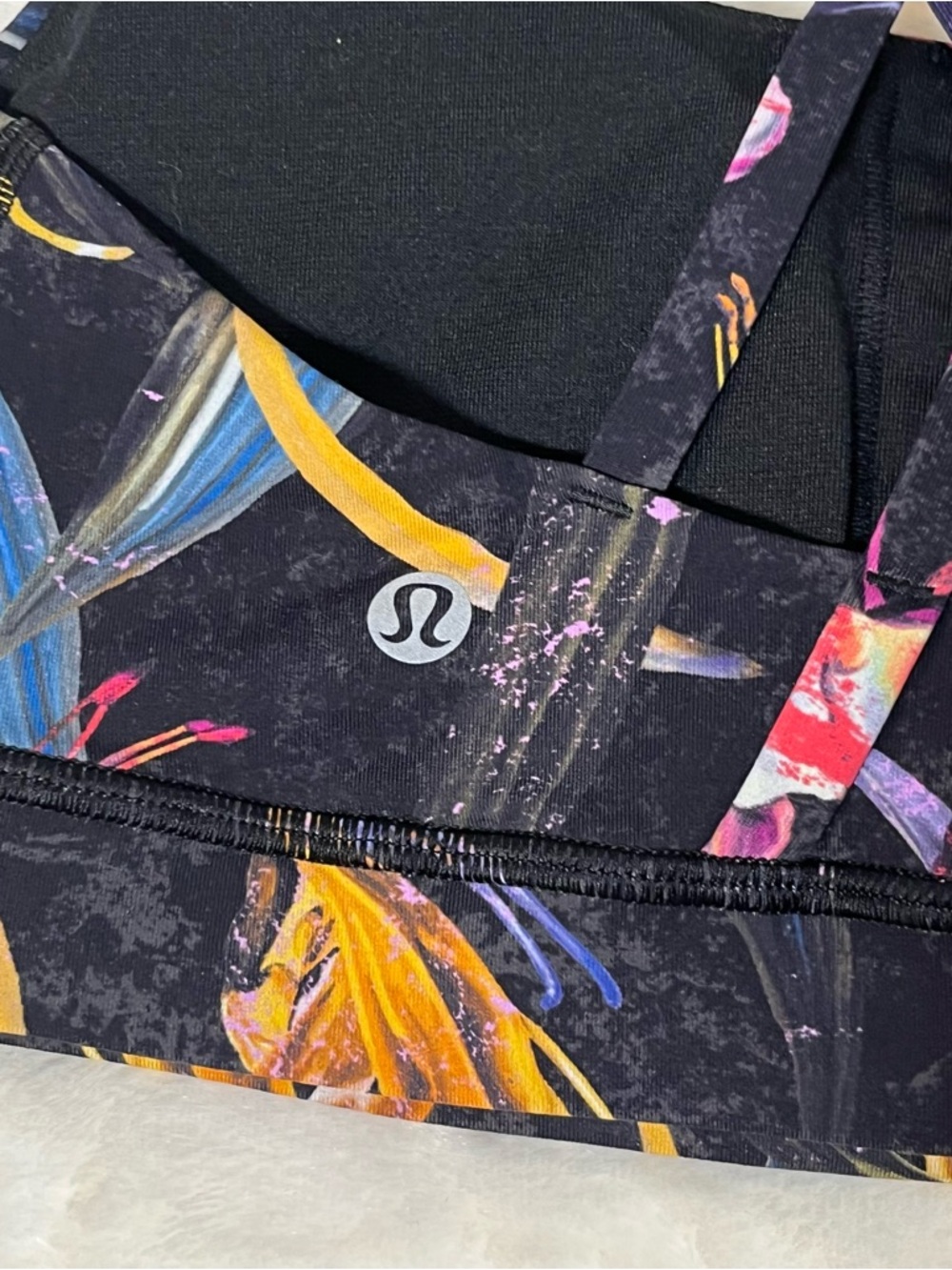 Lululemon Energy Bra Size 4 Athletic Sports Racerback Floral Black - Picture 5 of 5